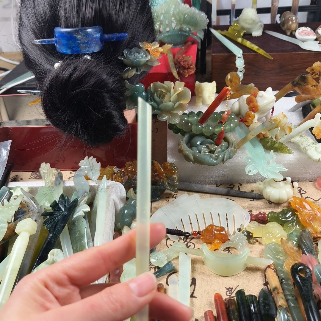 蛇纹石玉发饰合金
