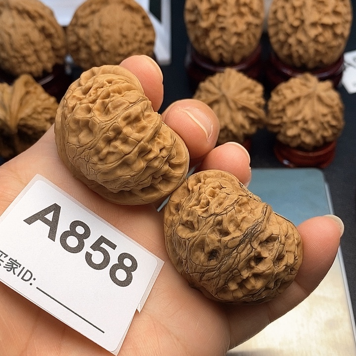 吊坠文玩核桃宫灯4.2