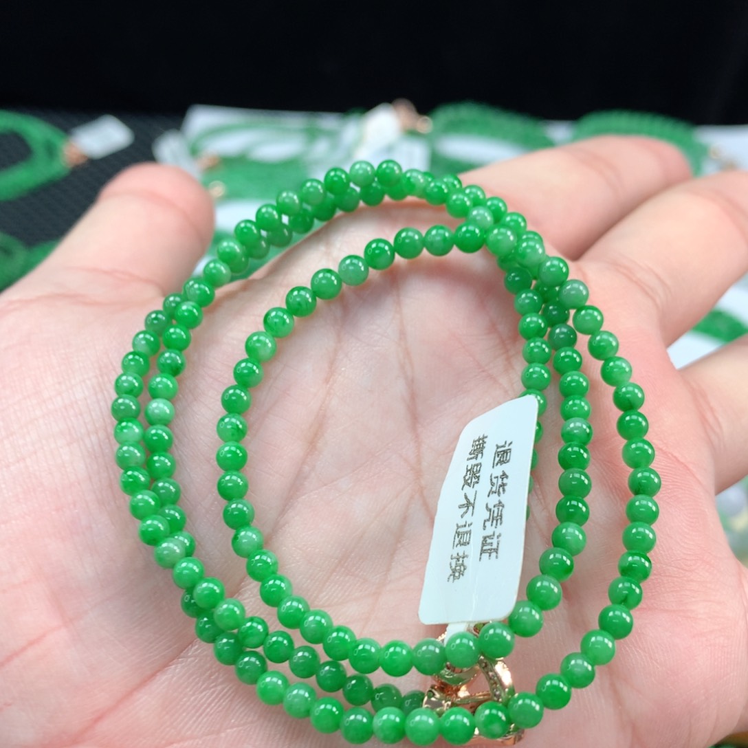 翡翠手链未镶嵌翡翠