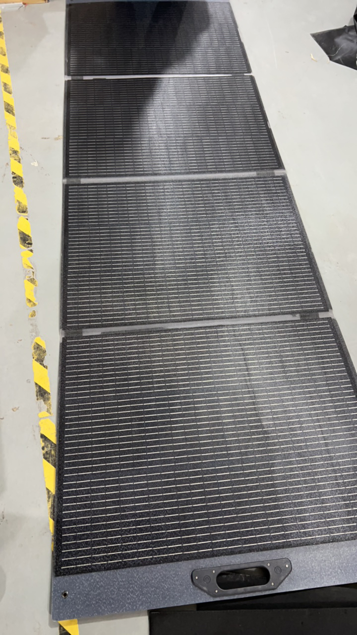 140-4折太阳能板子1个