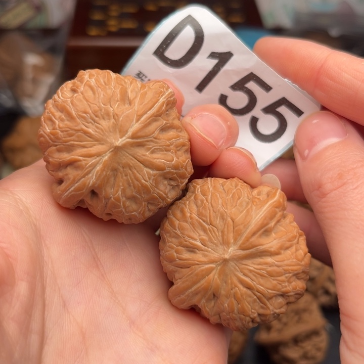 文玩核桃吊坠155铁锤38