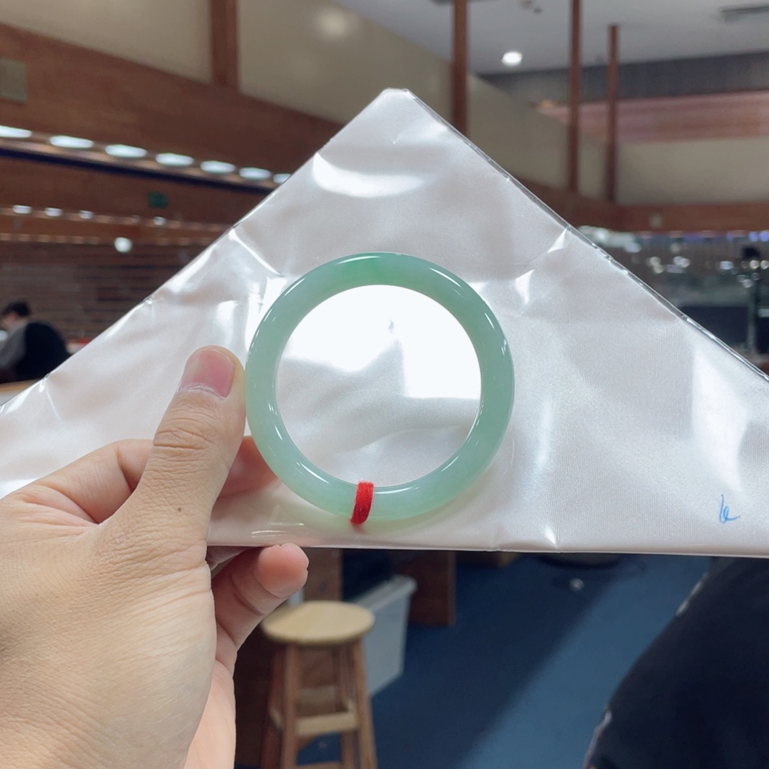 未镶嵌手镯翡翠翡翠