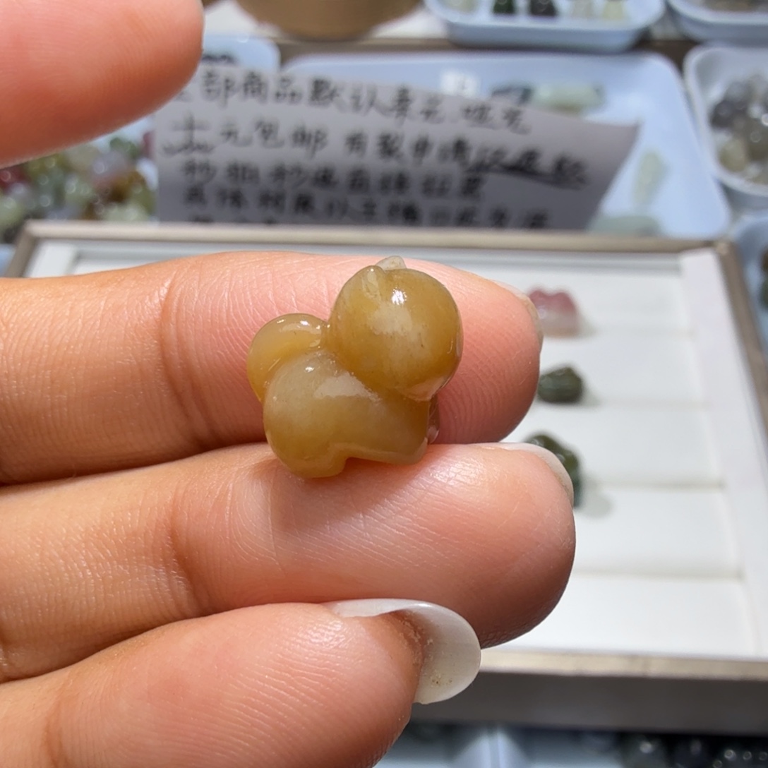 和田玉未镶嵌珠宝奇石