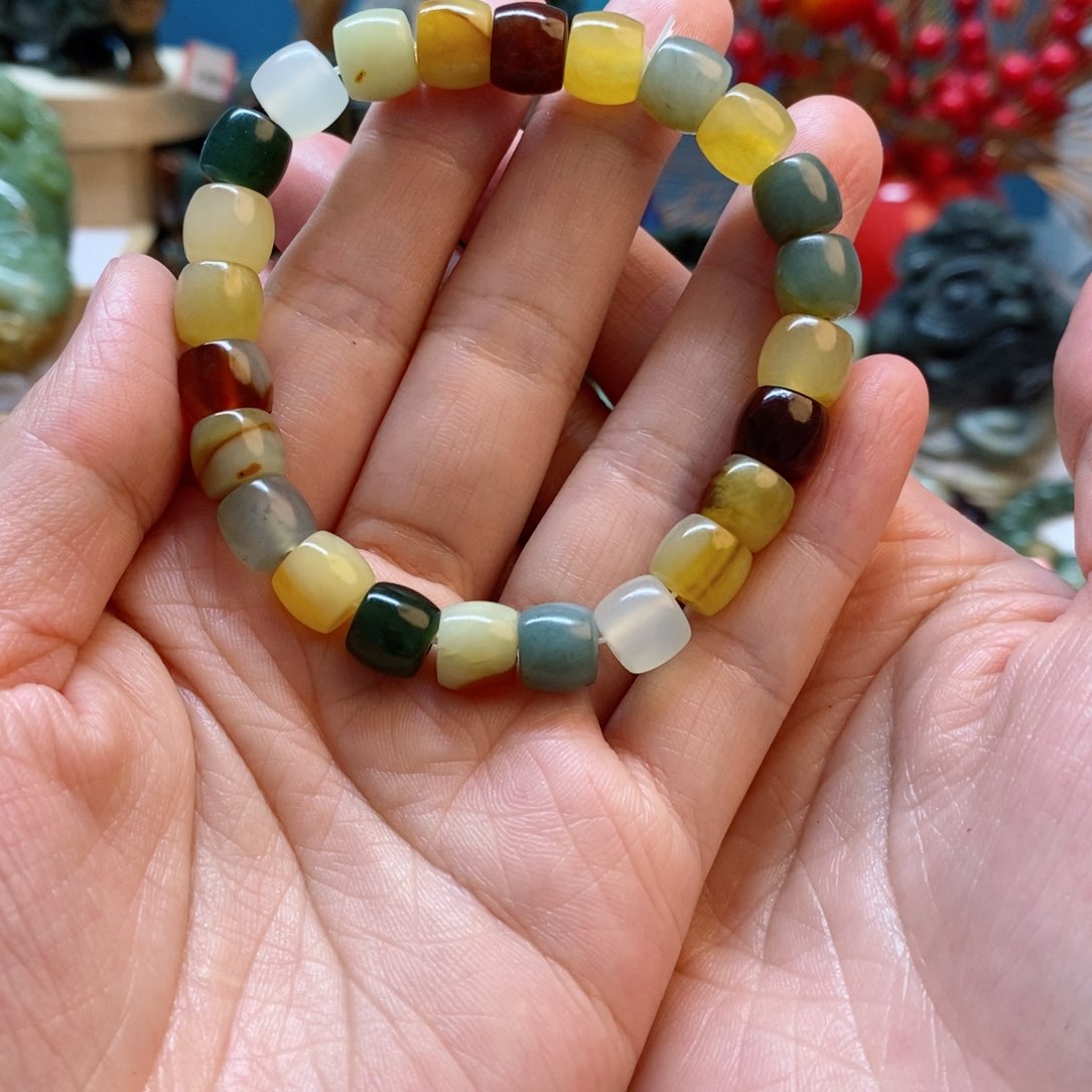 蛇纹石玉手串未镶嵌