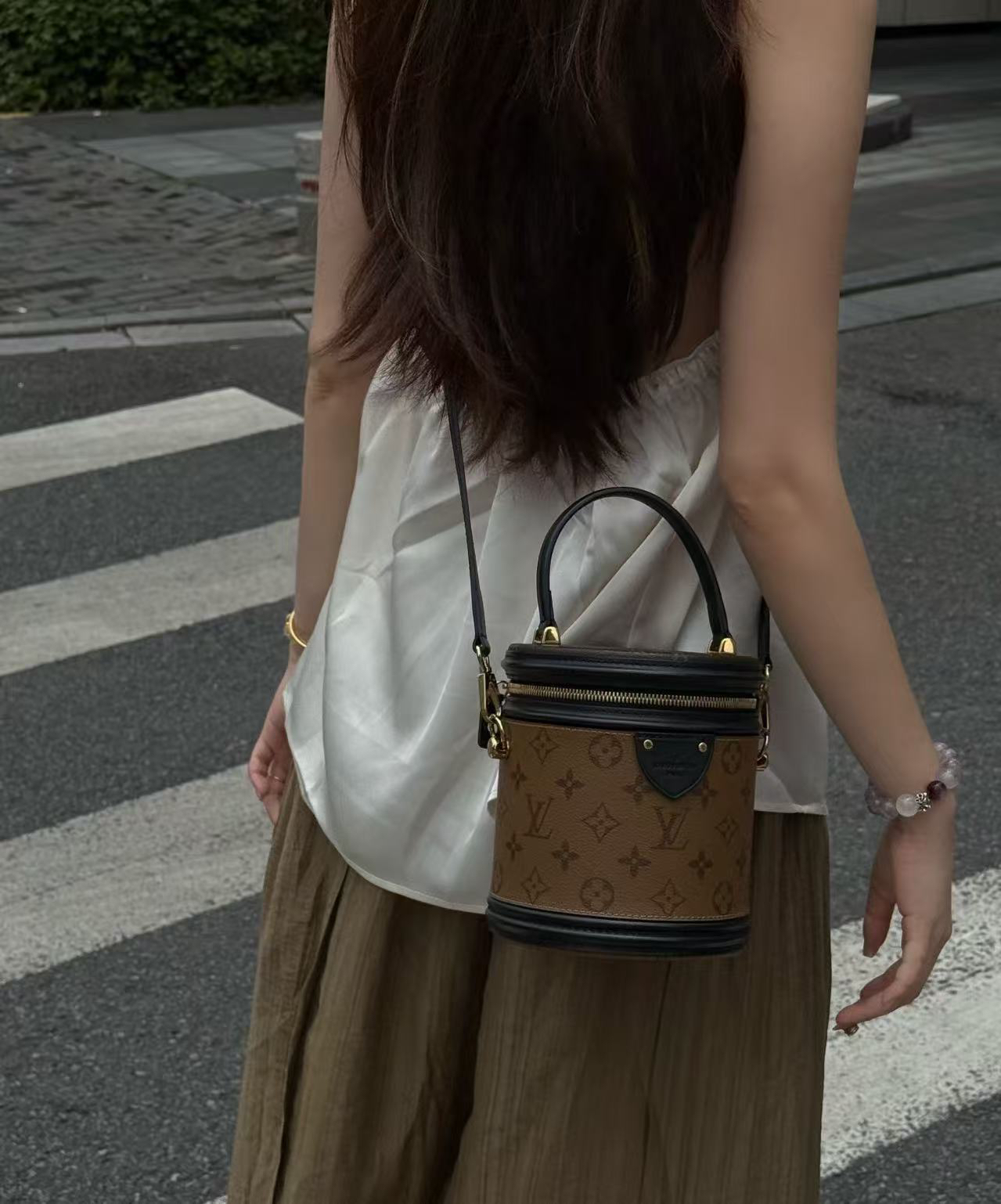 95新 LouisVuitton/路易威登 御古屋/30428/发财桶 19年