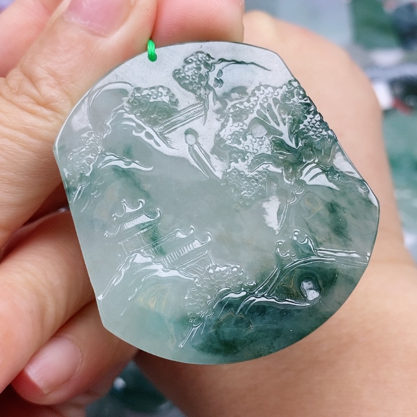 【闪购商品】翡翠未镶嵌颈饰马*人天然缅甸A货翡翠山水牌