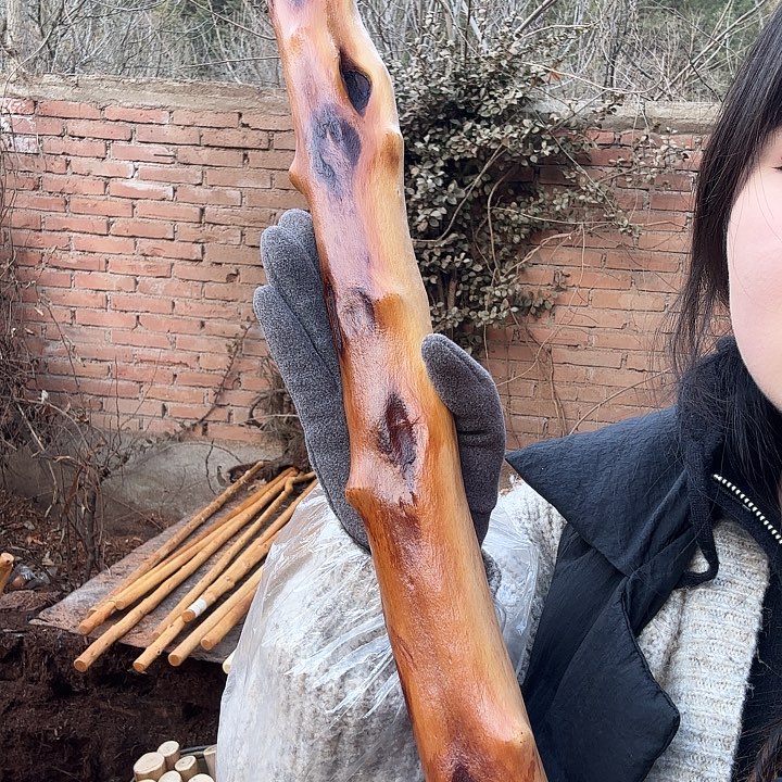 用***0铁匠们都在为他做什么而