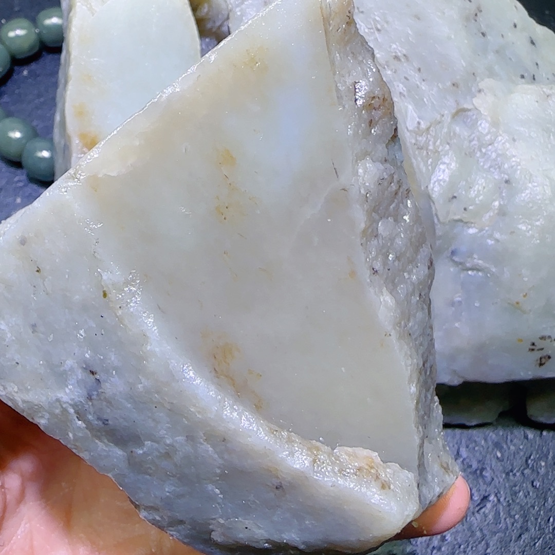 和田玉未镶嵌珠宝半成品