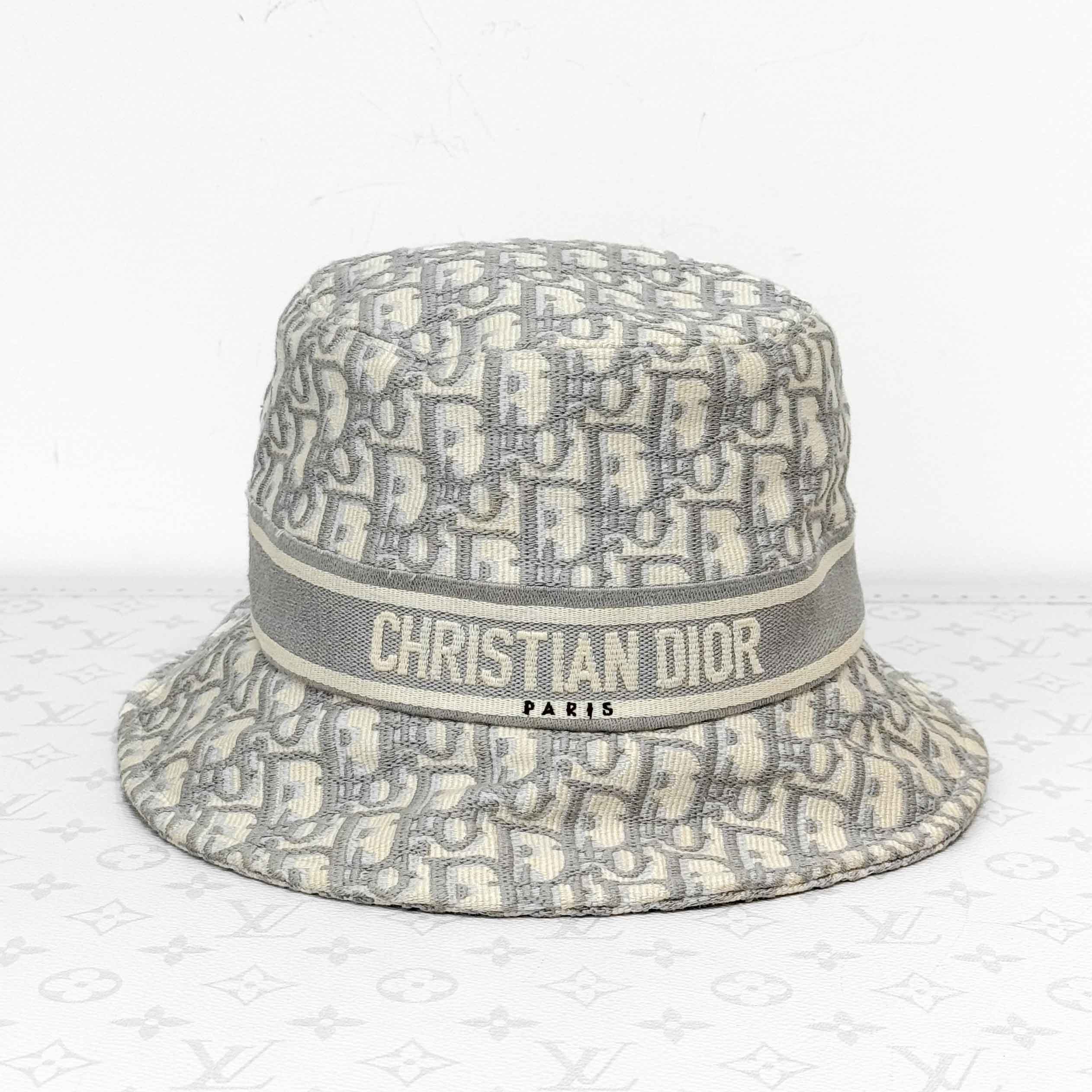 99新 DIOR/迪奥 浅灰色老花满印字母logo渔夫帽
