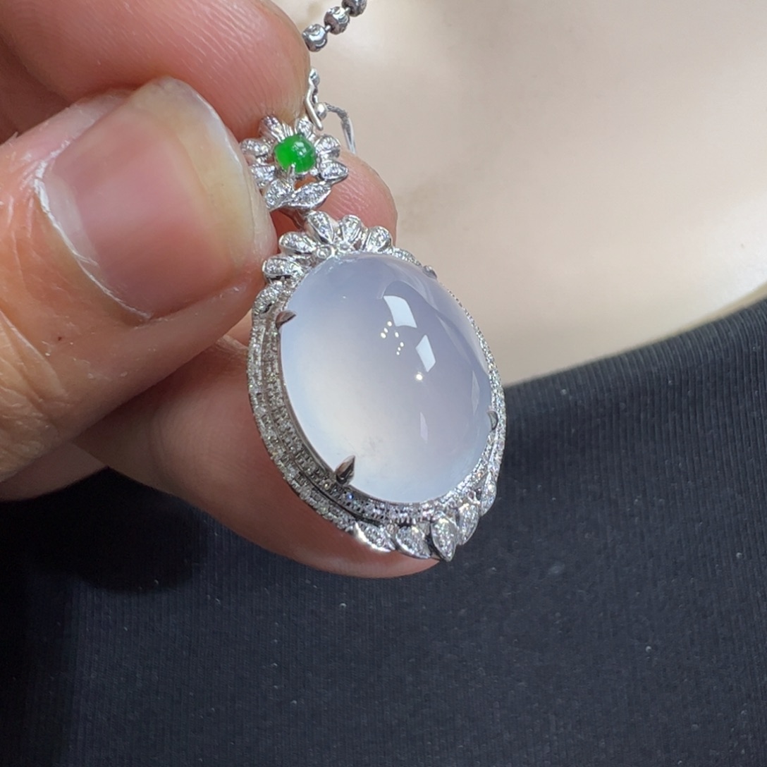 翡翠吊坠(不含链)18K金镶嵌