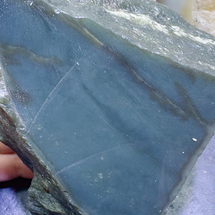 和田玉未镶嵌珠宝半成品