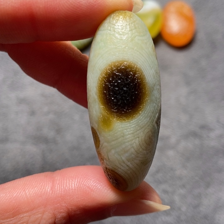 玛瑙/玉髓未镶嵌珠宝奇石