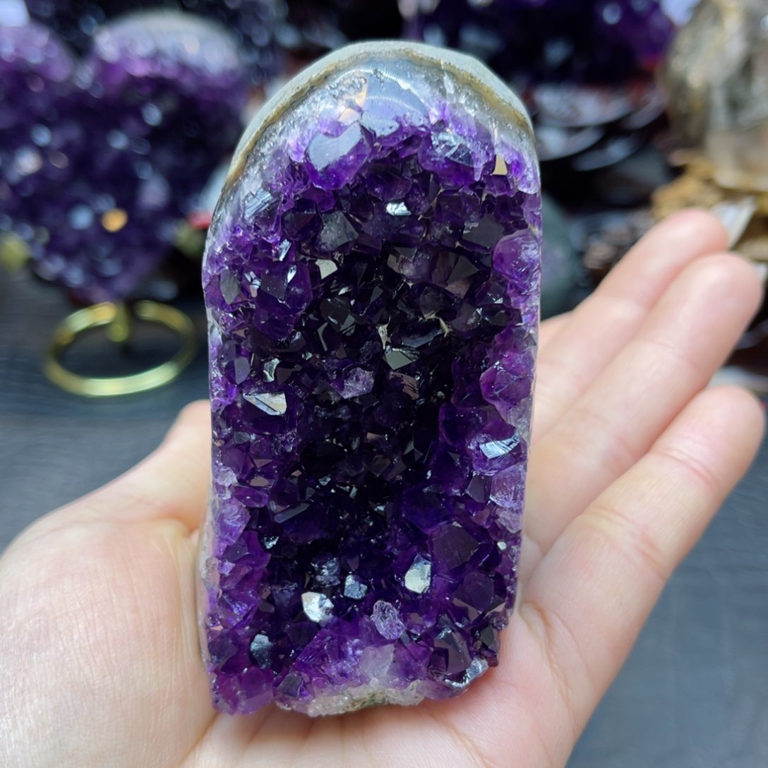 紫晶大型摆件（非配饰）未镶嵌