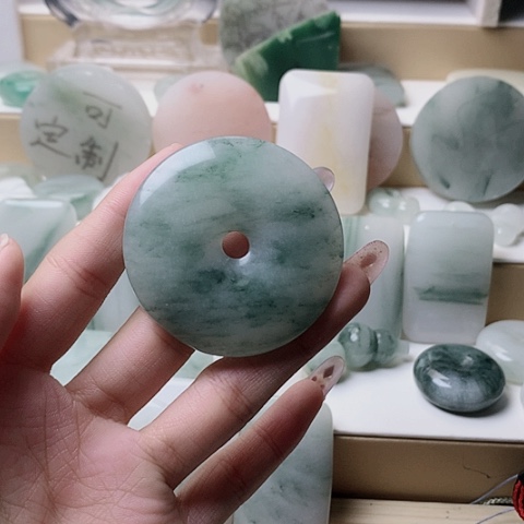 石英质玉未镶嵌吊坠(赠链)