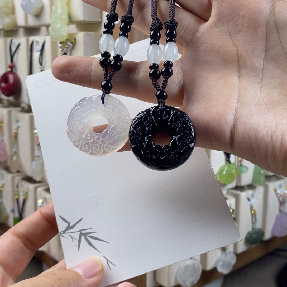 玛瑙/玉髓合金颈饰