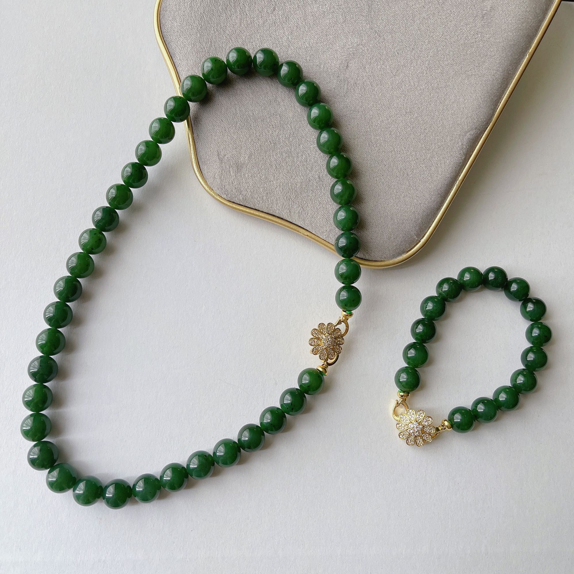 【晶雁优选】11-12mm和田玉碧玉套链（项链+手链）妈妈气质绿色复古