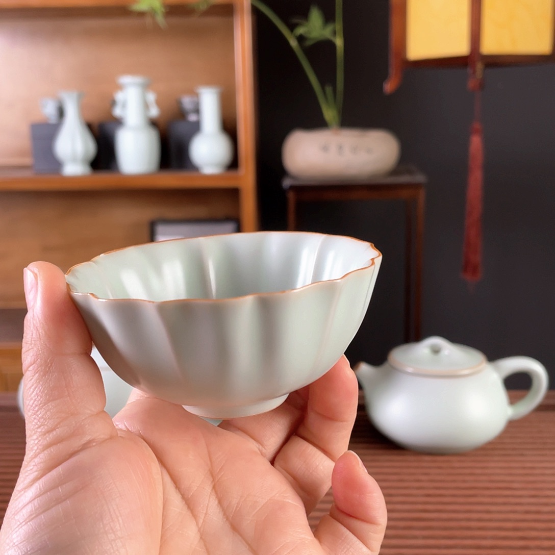 小****经典款的设计风格