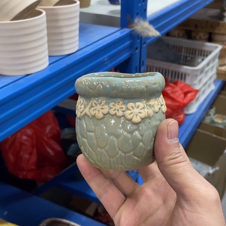 陶瓷花盆单场满9.9发7*7.5