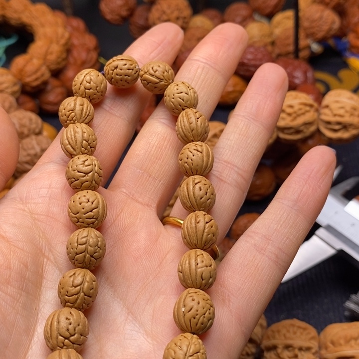 【闪购商品】吊坠文玩核桃因****殴脐中脐手串