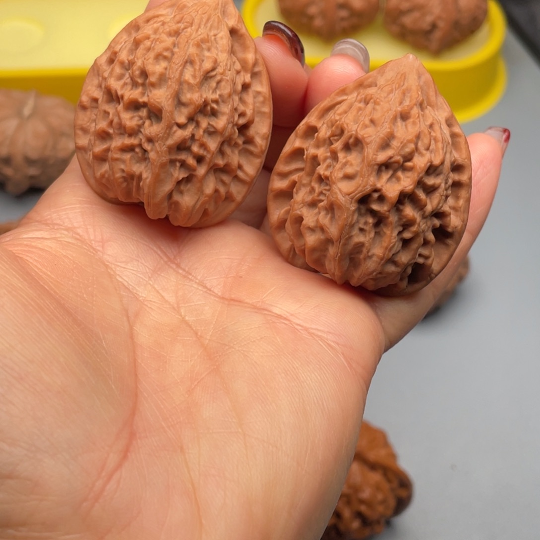 文玩核桃把件37金牛