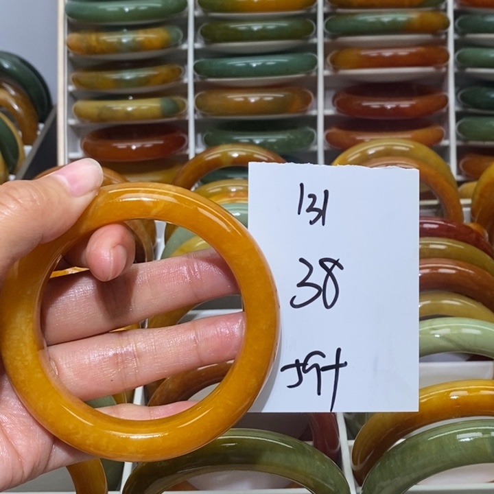 蛇纹石玉未镶嵌手镯温*