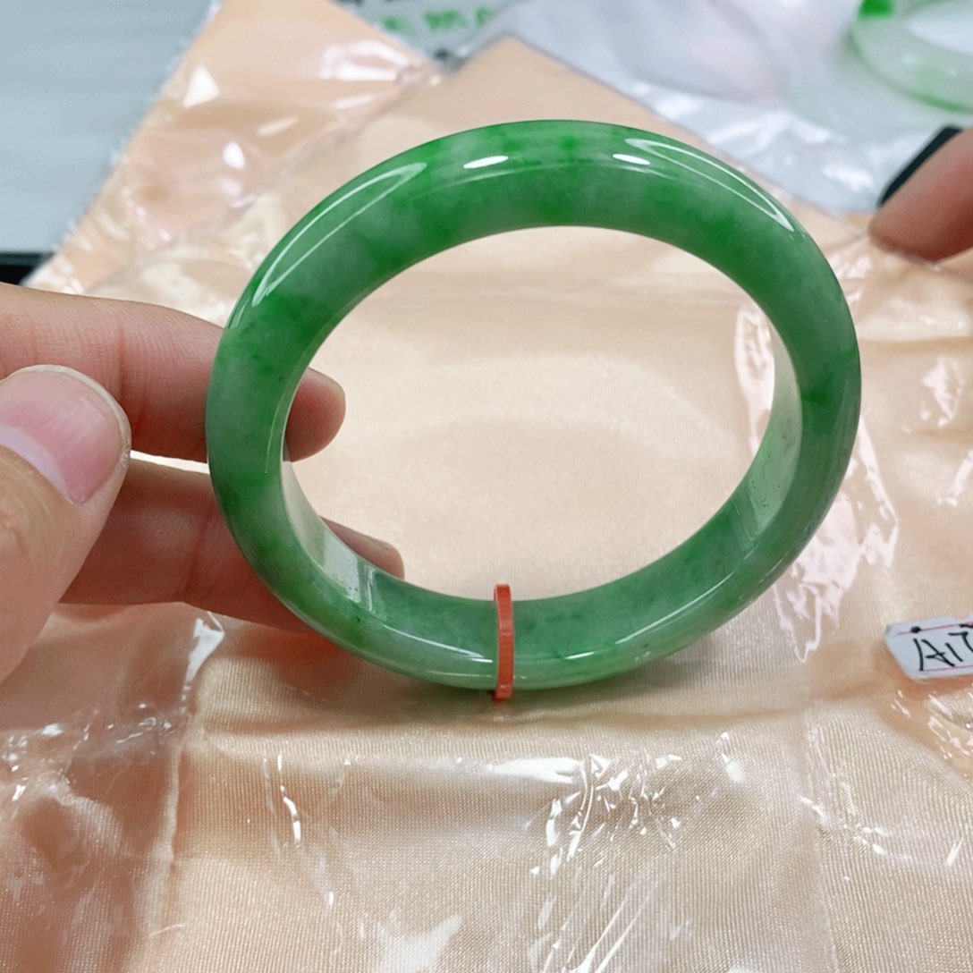 翡翠手镯未镶嵌小*54.4圈口