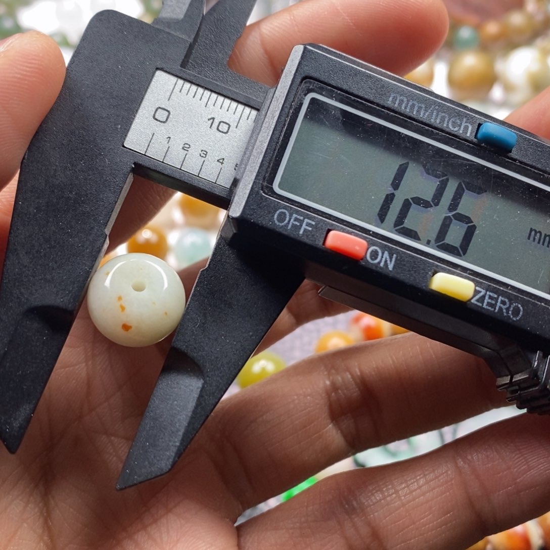 翡翠手链未镶嵌珠子