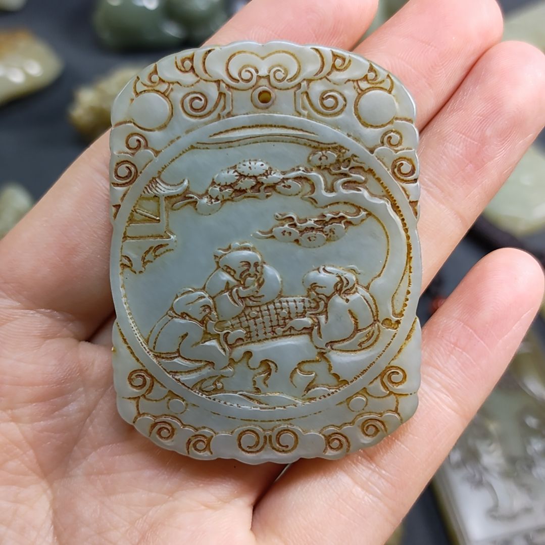 和田玉颈饰未镶嵌