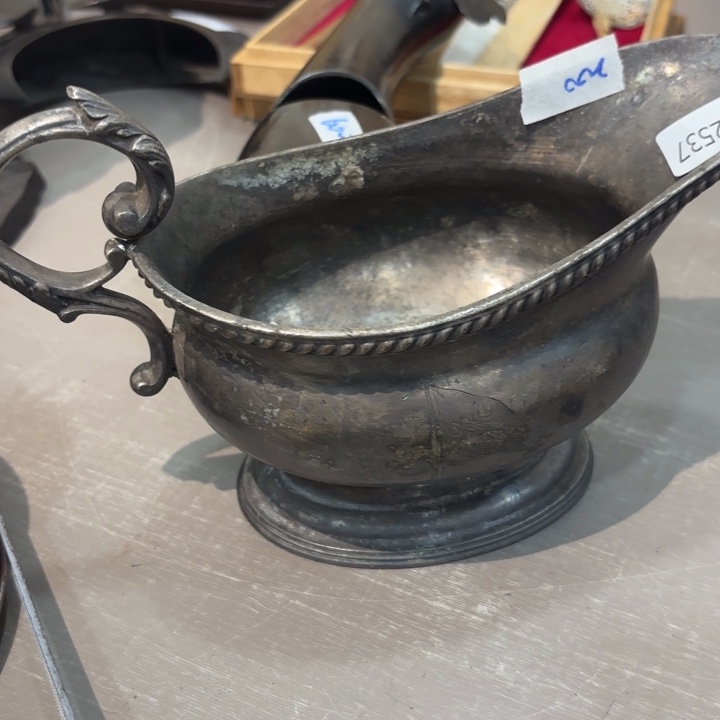 紫砂茶杯中*非常美丽漂亮的物品