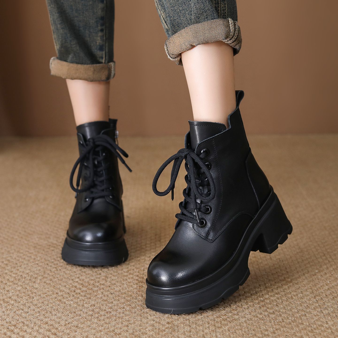 瓯粤鞋匠头层牛皮马丁靴女2025冬季新款厚底复古英伦风真皮短靴