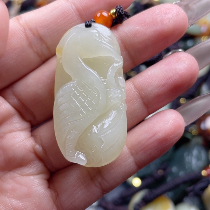 和田玉颈饰未镶嵌