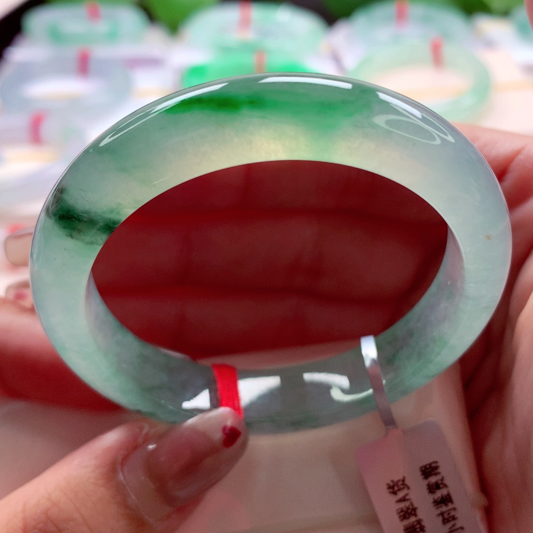 翡翠手镯未镶嵌师妹满绿飘辣阳色（20号）