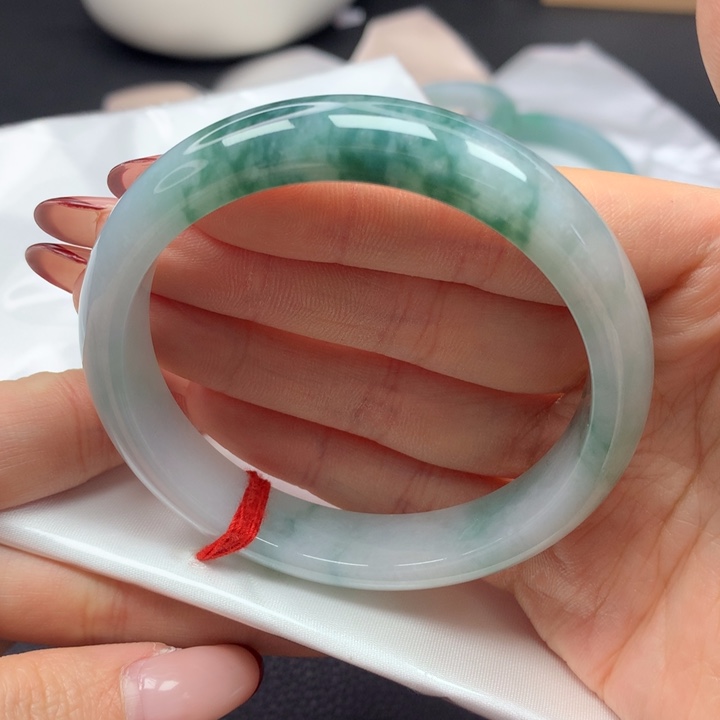 翡翠手镯未镶嵌58正圈