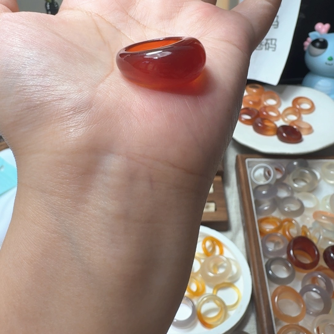 未镶嵌戒指玛瑙/玉髓614港15微瑕