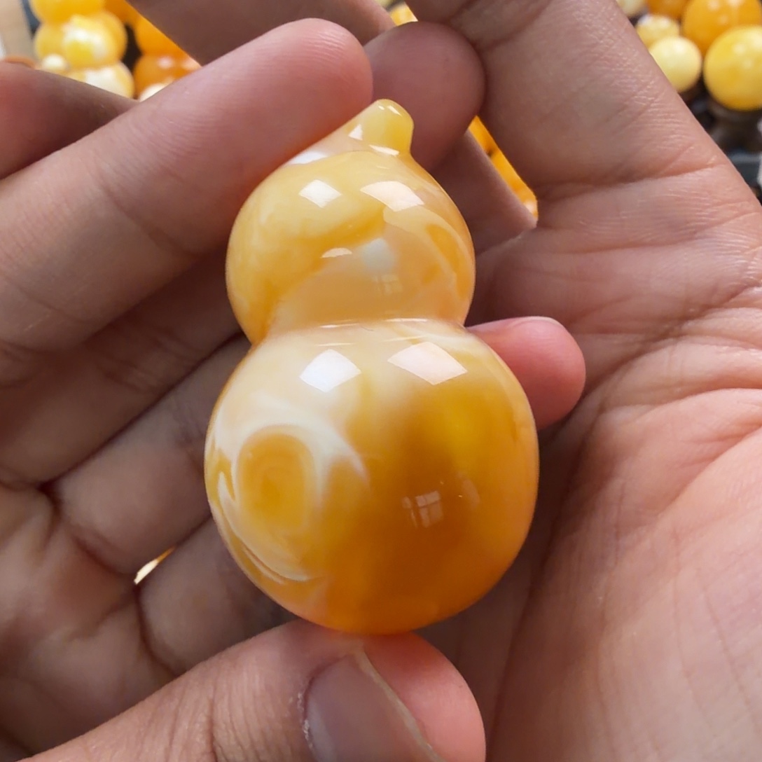 琥珀未镶嵌珠宝奇石19g