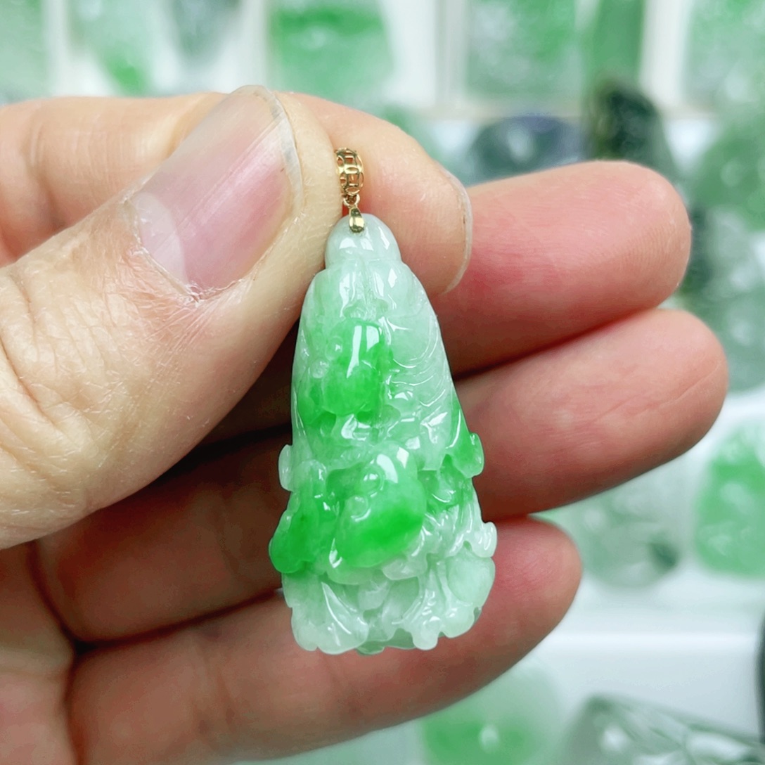 翡翠吊坠(不含链)18K金镶嵌