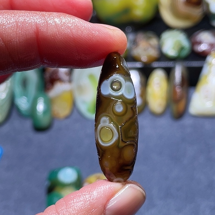 玛瑙/玉髓未镶嵌珠宝奇石