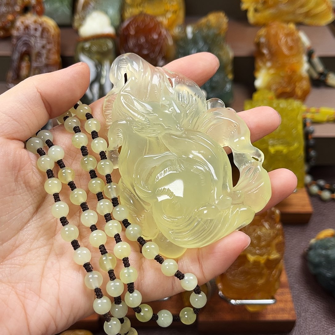 蛇纹石玉颈饰未镶嵌快**福