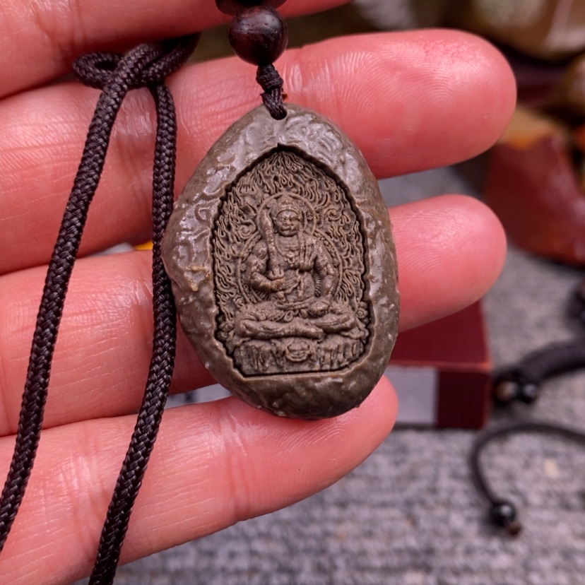 【闪购商品】原石雕刻手把件