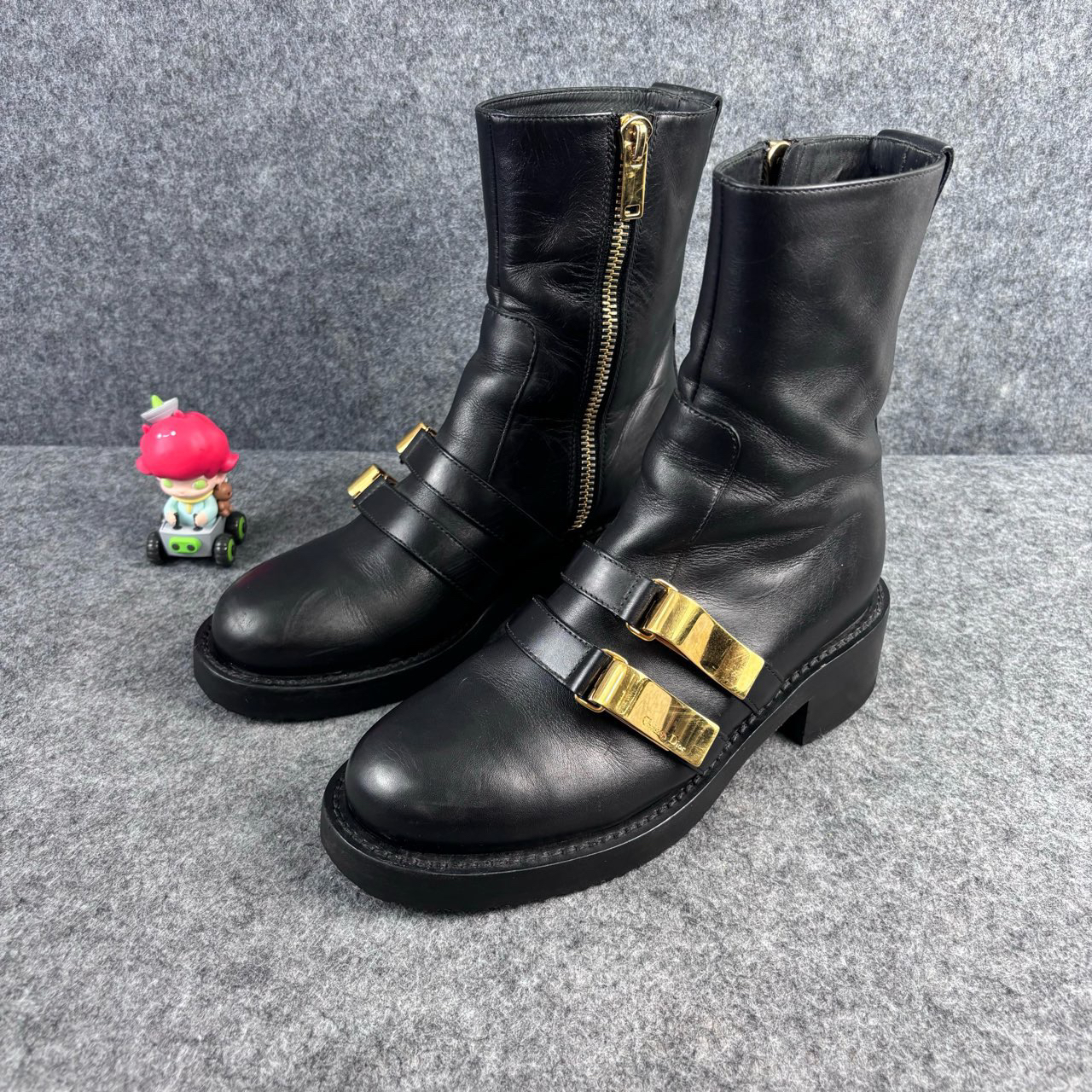 95新 DIOR/迪奥 金扣绑带中筒靴 36.5码 95新 品相不错 YLP1275