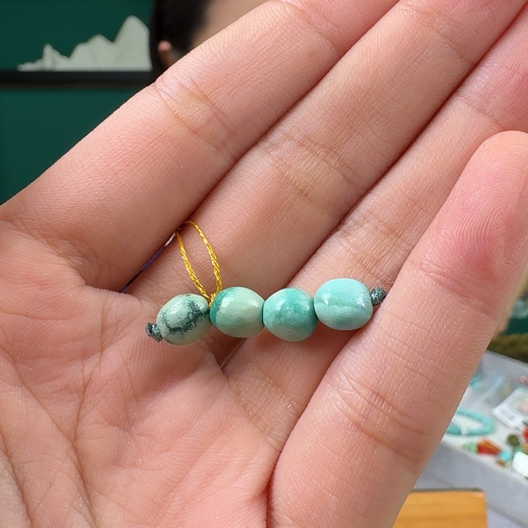 绿松石未镶嵌珠宝奇石