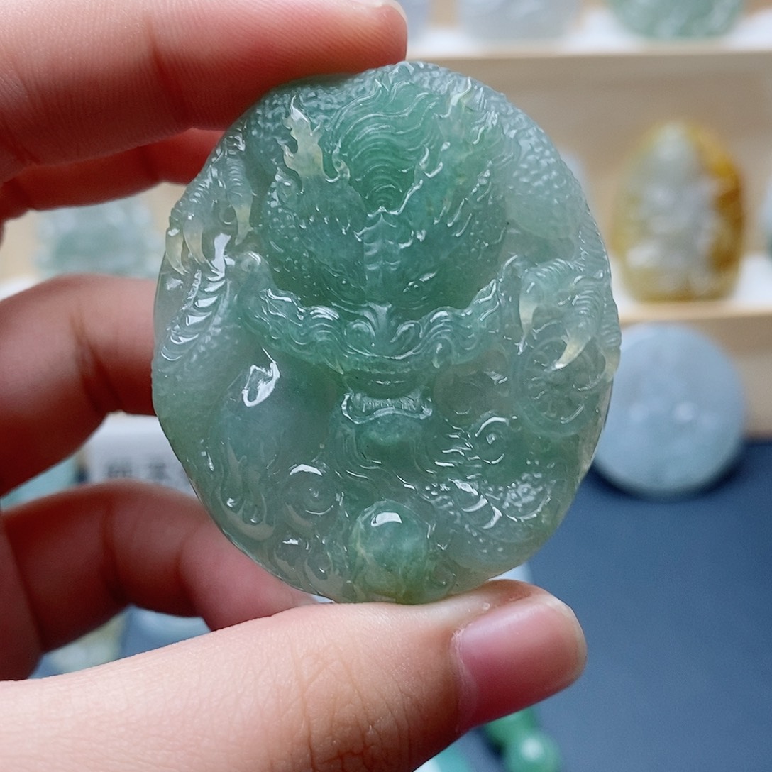 吊坠(不含链)未镶嵌翡翠龙牌