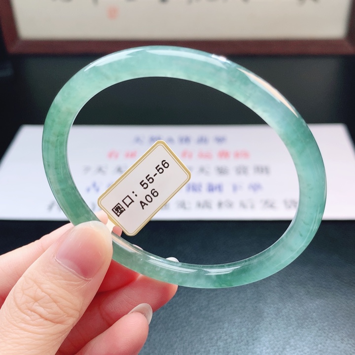翡翠未镶嵌手镯翡翠手镯103