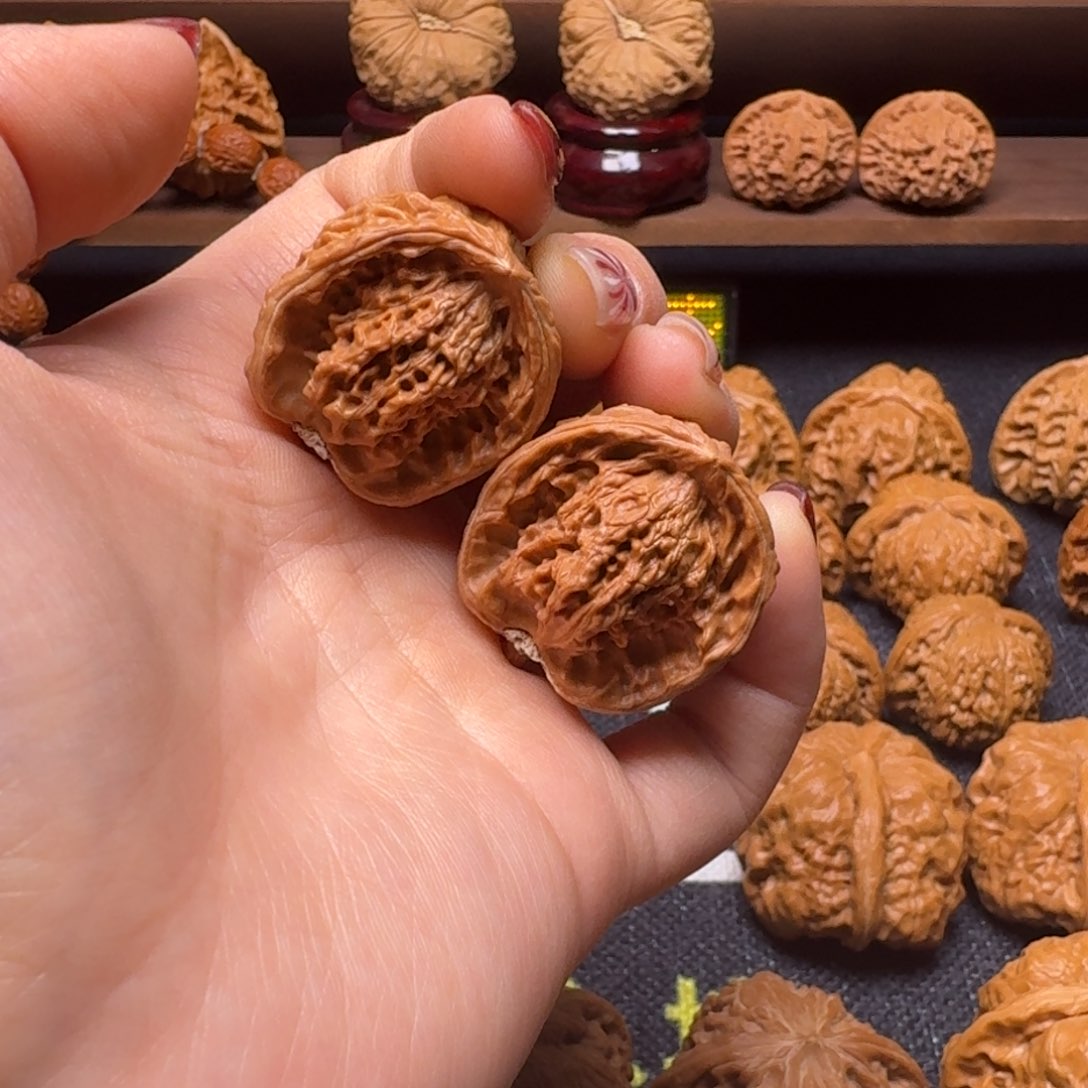 文玩核桃吊坠28盘山蛇头