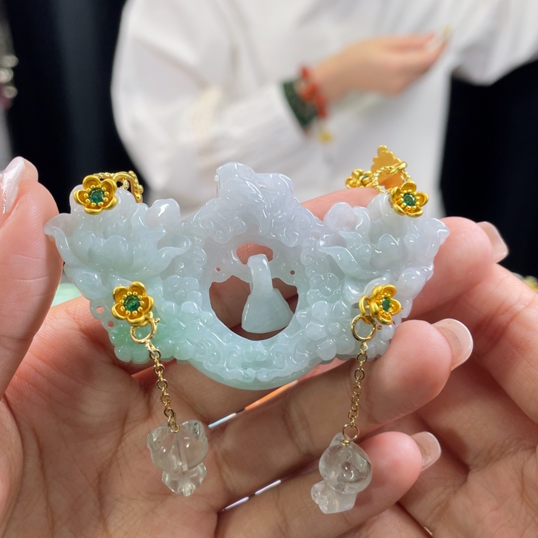 翡翠颈饰未镶嵌代编织