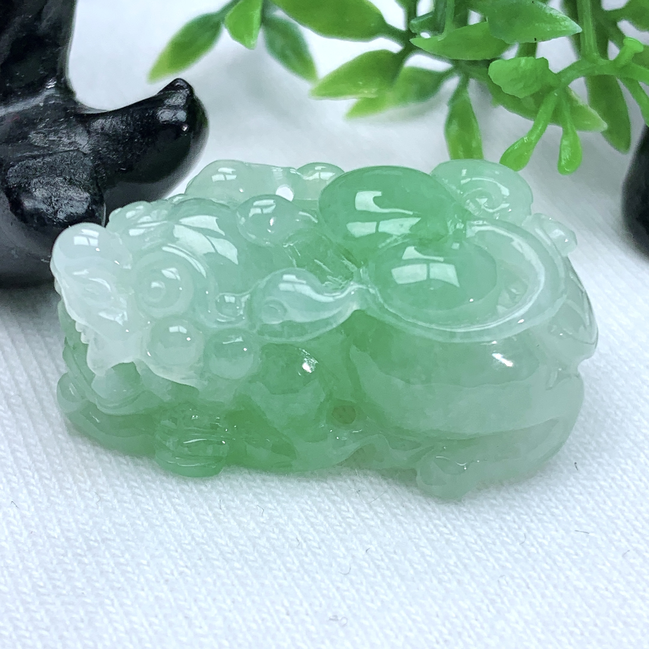 天然缅甸翡翠A货冰润满绿貔貅吊坠挂件精致小巧29−16.2−12.7mm