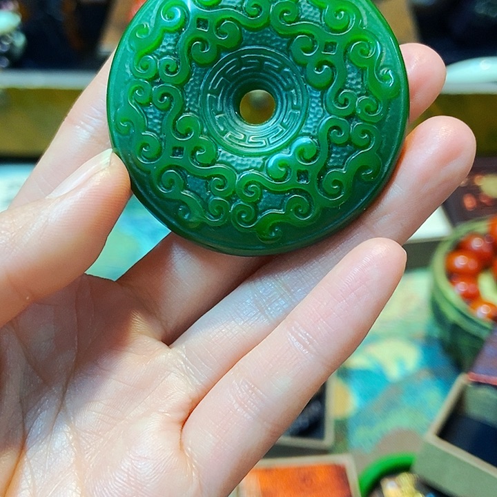 和田玉（碧玉）颈饰未镶嵌主播的节目有多精彩啊