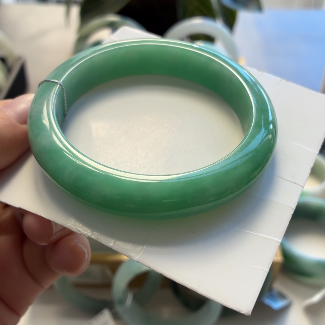 翡翠未镶嵌手镯天然