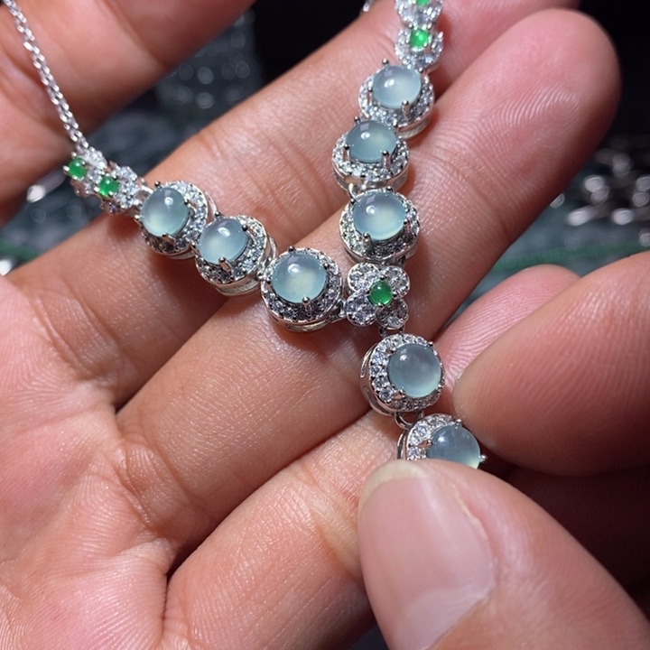 翡翠未镶嵌颈饰天然翡翠