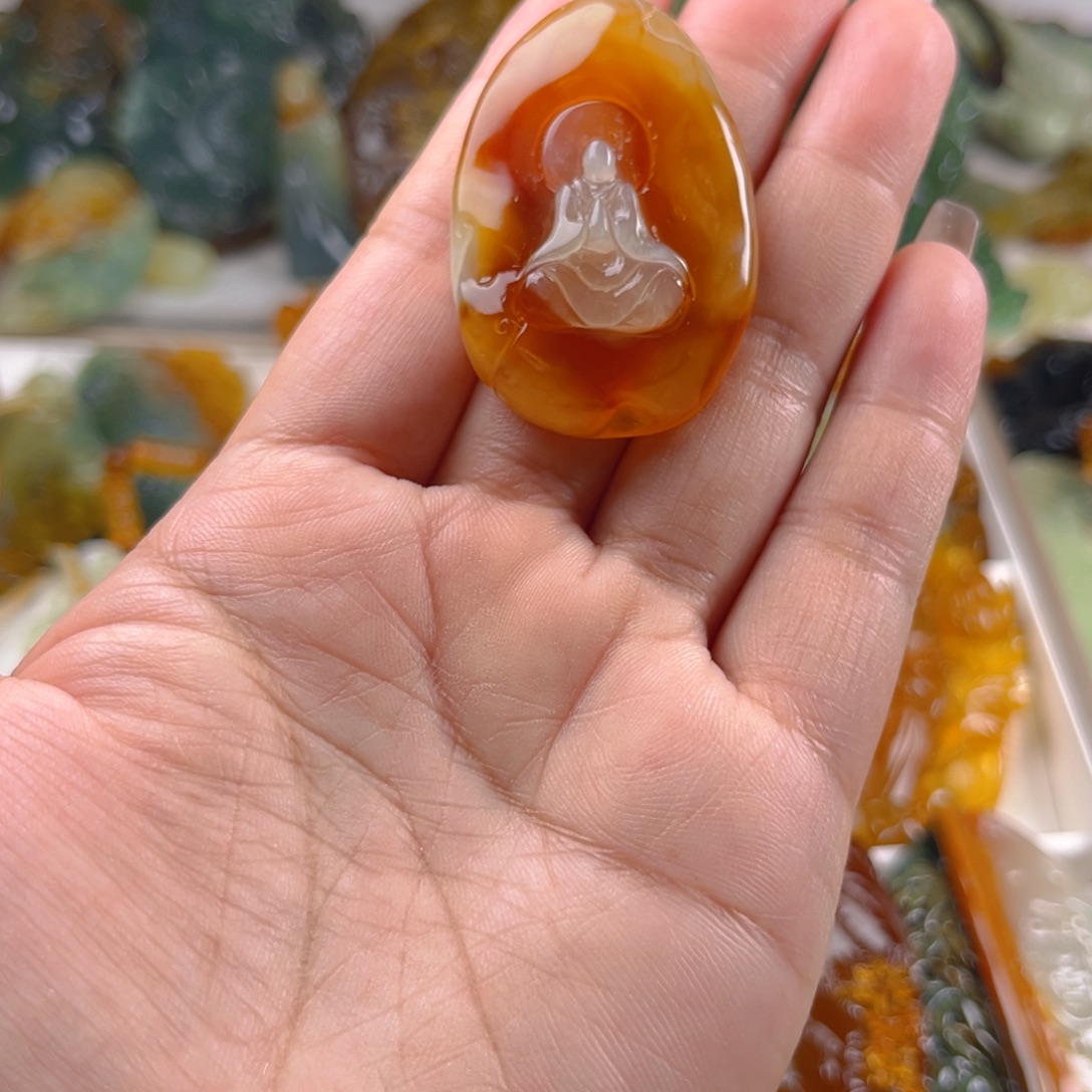 未镶嵌蛇纹石玉颈饰